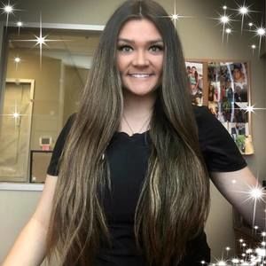 Meet your Posher, Danielle